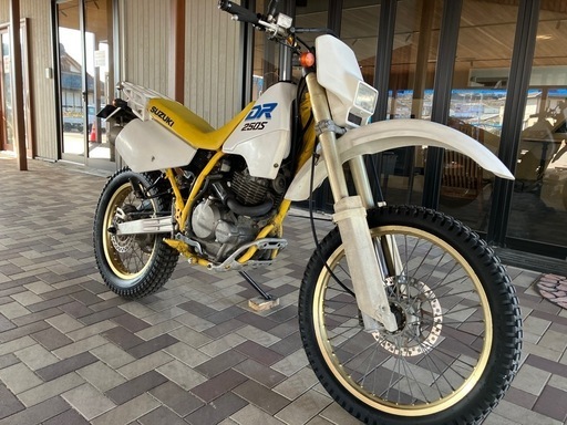 商談中❗️SUZUKI DR250S SJ44A 機関良好　油脂類交換　キャブレターOH スーパートラップマフラー　ドライブチェーン新品 オフロード モトクロス SUZUKI DR250S SJ44A 機関良好 油脂類交換 キャブレターOH スーパー