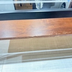 ガラステーブルの画像