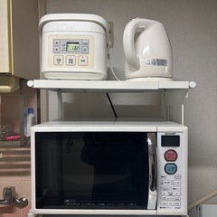 冷蔵庫上収納ラック
の画像