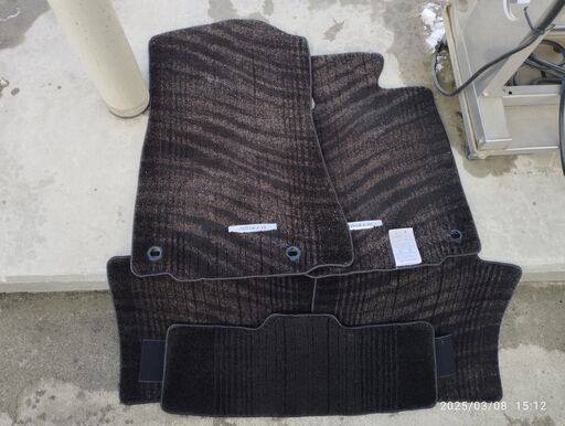 クラウン　純正フロアマット　210系