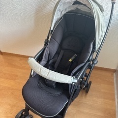 美品アップリカ A型ベビーカー ラクーナクッション