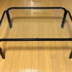 ガラステーブル