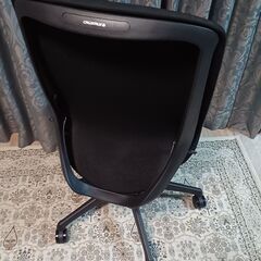 オカムラ デスクチェア シルフィ― ハイバック 肘無し 樹脂脚 ブラックフレーム C637XR-FSF1 ブラックの画像