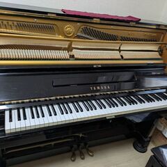 アップライトピアノ　YAMAHA