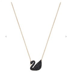 SWAROVSKIペンダント