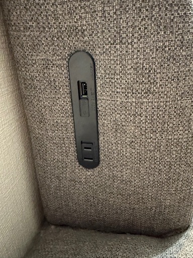 ダイニングテーブル