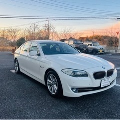 BMW 5シリーズ ホワイト2年車検付きの画像