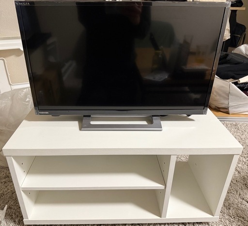 テレビ、テレビ台