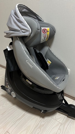 Combi チャイルドシート