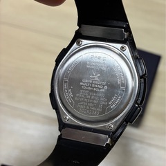【ジャンク】CASIO WVA-M650-2AJF ケース付きの画像