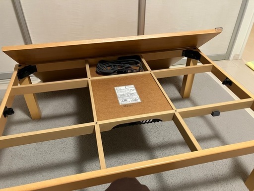 【無印良品】
テーブル