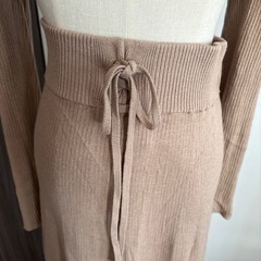 ROSE BUD セーター、ニットスカートの画像
