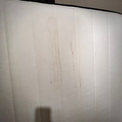 ダブルベッド　フレーム付きの画像