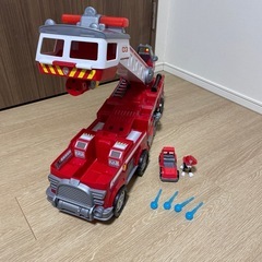 パウパトロール アルティメット ファイヤートラック　おもちゃ　消防車