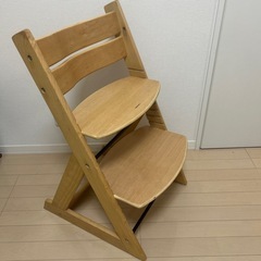 ※近日中に掲載終了※【高さ変更可能】キッズチェアの画像