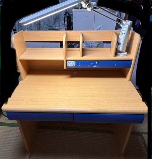 5,000円から値下げ　ニトリ　学習机