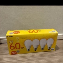 一個　ELSONIC LED 60W 電球色