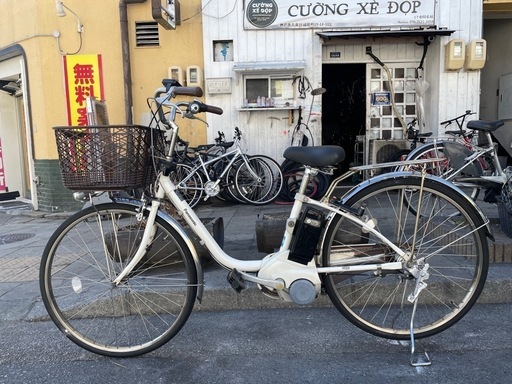 『ＳＡＬＥ　３０％』　電動自転車　パナソニック　２６インチ　バッテリー　１２ＡＨ　充電器　付き　3変速　白　配達可能