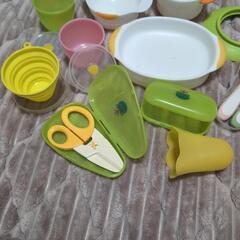 richell ベビー用食器セット 蓋付きの画像