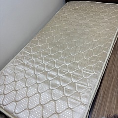 【極美品】ニトリ シングルマットレス厚さ16cmベッド