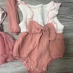 海外ベビー服３着まとめ　女の子の画像