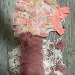 海外ベビー服３着まとめ　女の子の画像
