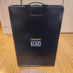 【未開封】甕雫KURO ＜限定品！＞焼酎 京屋酒造 1800ml（箱付） 

の画像