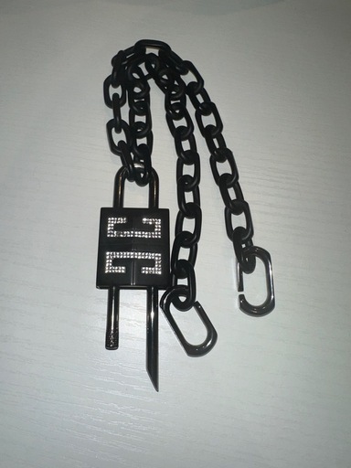 GIVENCHY パドロック ネックレス GIVENCHY パドロック ネックレス 楽天