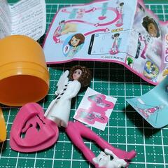 海外製 バービー 獣医 Kinder Joy Barbie チョコエッグの画像