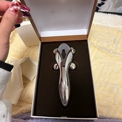 新品リファ美顔機の画像