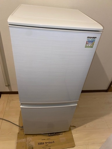 【2020年製】137L 冷蔵庫 SJ-D14F-W\n