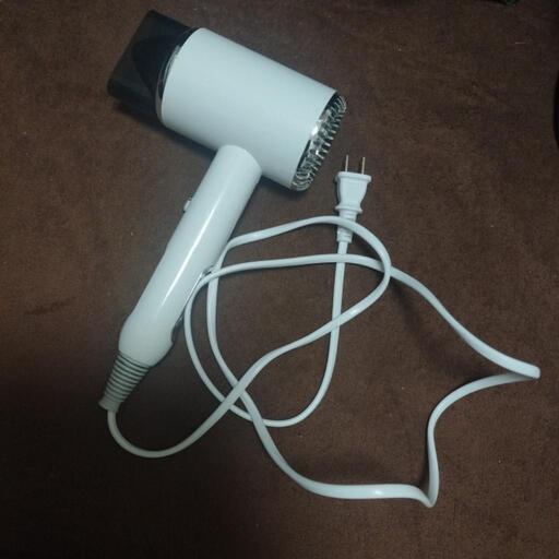 コンパクト　ドライヤー