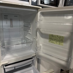 SALE　訳あり格安！タバコ臭の為　2019年 シャープ 2ドア冷凍冷蔵庫 SJ-D14E-W 137Lの画像