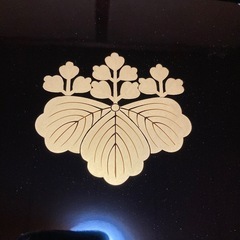 【中古美品】越前塗の広蓋/角盆　30cm 一尺　家紋入り　美術漆器　※裏面に名入りの画像