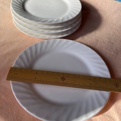 お皿19cm　新品未使用①の画像