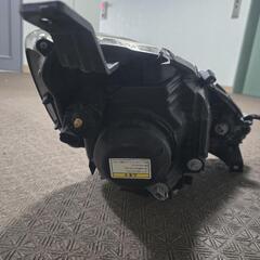 GP2 フィットシャトルハイブリッド 左ヘッドライト キセノン HID レンズ綺麗の画像