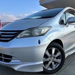 超低走行4万キロ台‼️8人乗り♪月々1.1万円〜分割払い可❗️車検2年付き！大人気☆HONDA フリード☆HDDナビ付き☆走行中DVD見れます☆便利なバックカメラ付き☆ETC付き☆電動スライドドア付き☆純正アルミホイール装着！ドライブレコーダー付きのフル装備‼️熊本大分の画像