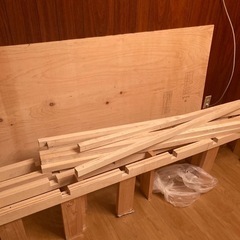 廃材、キャラバン等のリアの棚
