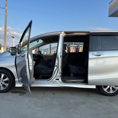 超低走行4万キロ台‼️8人乗り♪月々1.1万円〜分割払い可❗️車検2年付き！大人気☆HONDA フリード☆HDDナビ付き☆走行中DVD見れます☆便利なバックカメラ付き☆ETC付き☆電動スライドドア付き☆純正アルミホイール装着！ドライブレコーダー付きのフル装備‼️宇土出水の画像