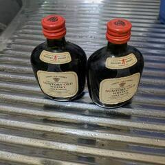 ウイスキー！日本酒等の小さい瓶です!の画像