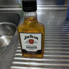 ウイスキー！日本酒等の小さい瓶です!の画像