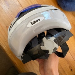 自転車幼児座席用ヘルメットの画像