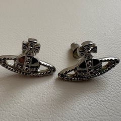Vivienne Westwoodピアス