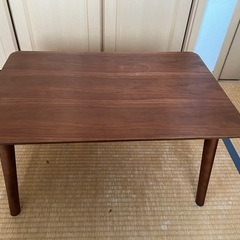 コンパクトテーブルの画像