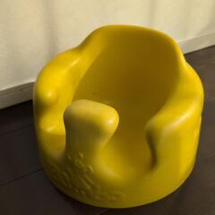 バンボ　イエロー　黄色　Bumbo yellow