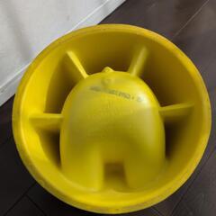 バンボ　イエロー　黄色　Bumbo yellowの画像