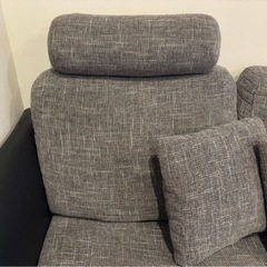 【値下げしました】2人掛けソファの画像