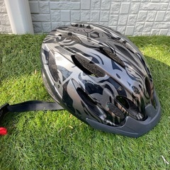 OGKの児童用自転車用ヘルメット
