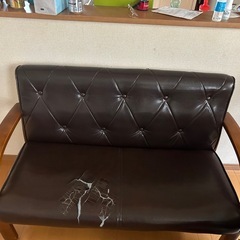 お話中2人ソファー