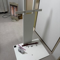 取り引き中　EQUALS willシリーズ壁寄せテレビスタンド